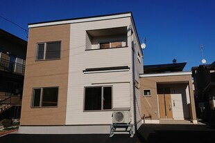 寿町３丁目６－１３戸建の物件外観写真